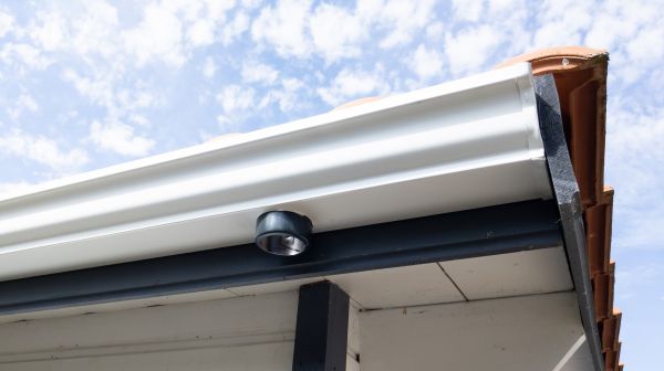 Seamless Gutters Installation in Griffin