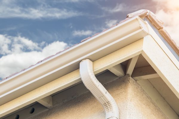 Seamless Gutter Replacement in Griffin